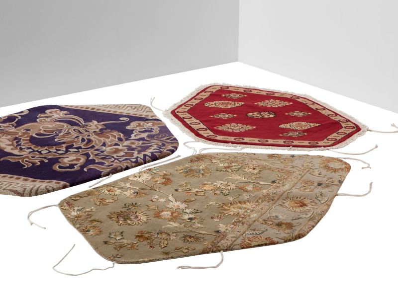 Traditional style rugs