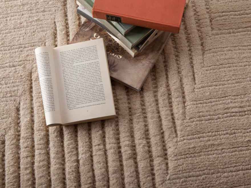 Sustainable wool rugs