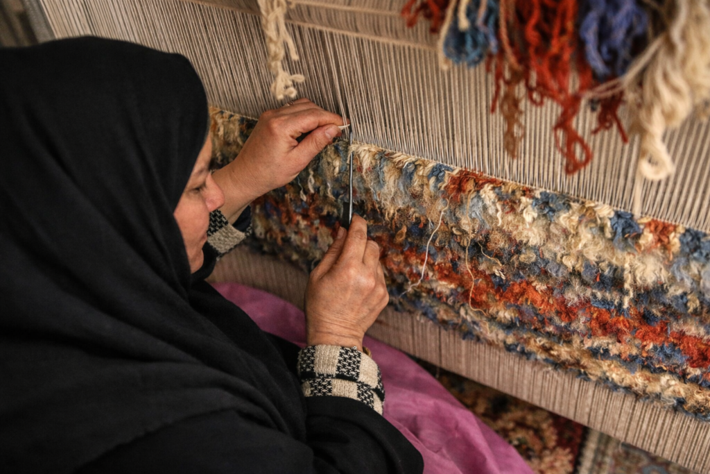 

Complete guide to custom-made designer rugs